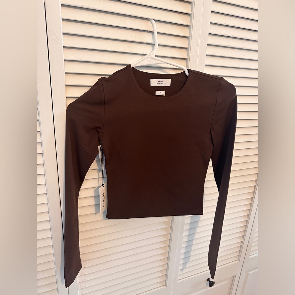NWT Aritzia Babaton longsleeve
